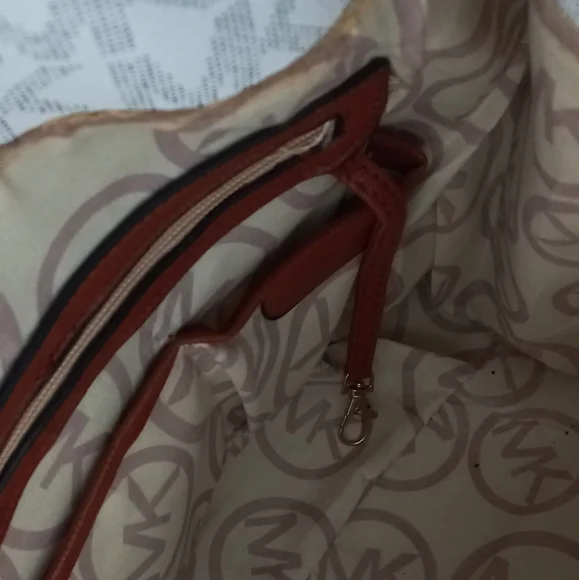 MK Bag - Picture 7 of 7